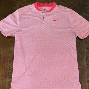 Nike Men's Polo Shirt in Light Red
